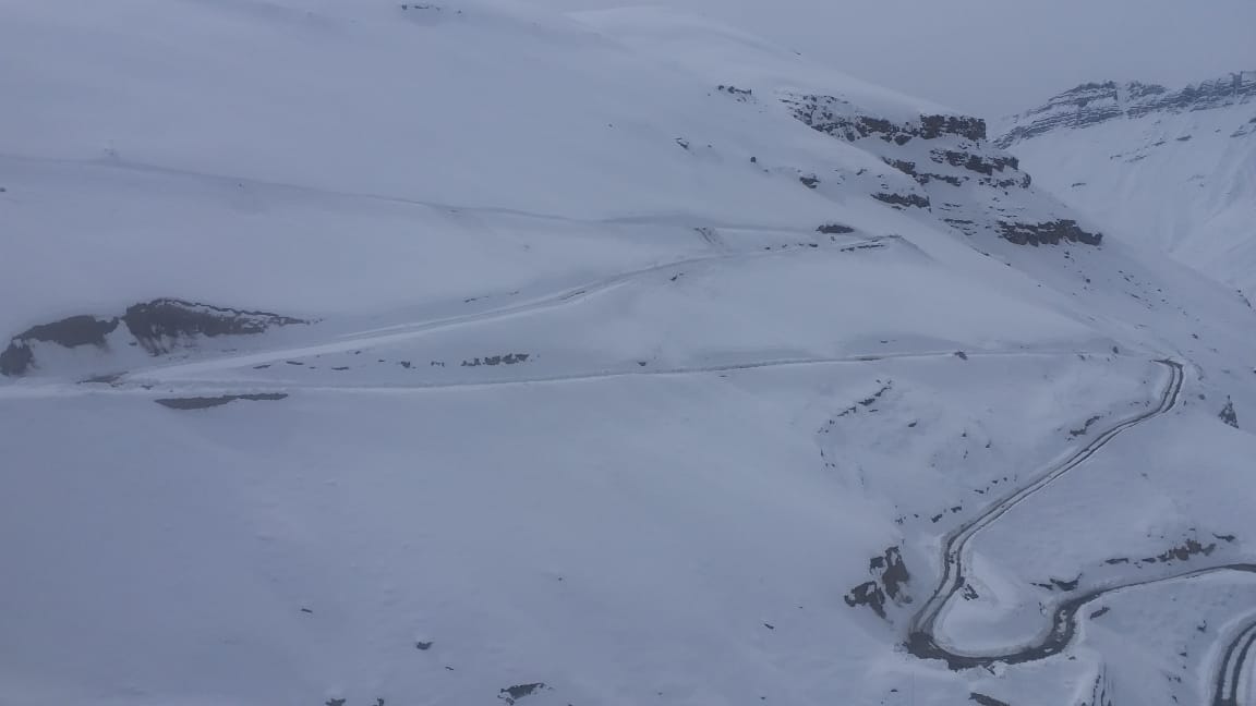 fresh snowfall in lahoul spiti