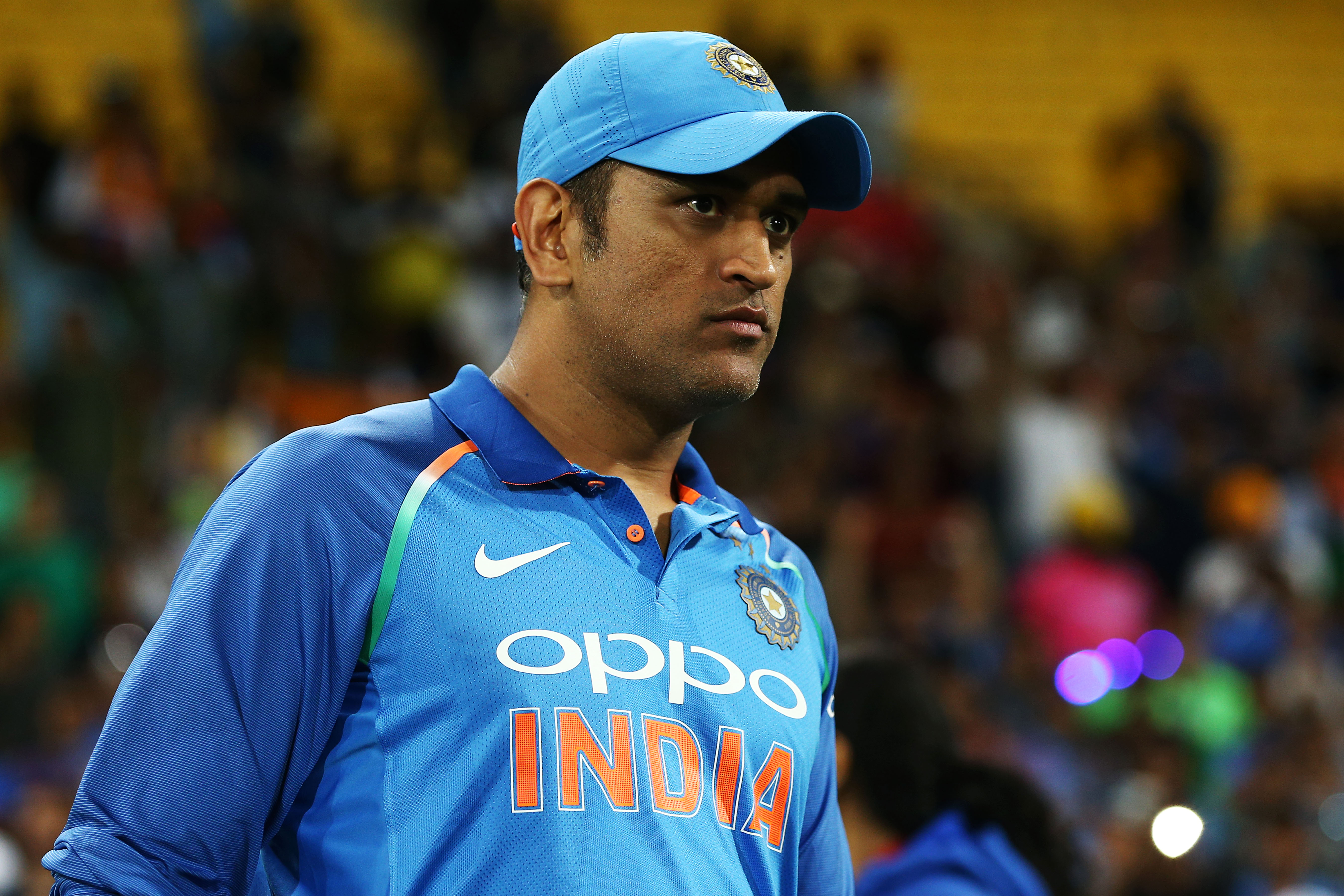 DHONI