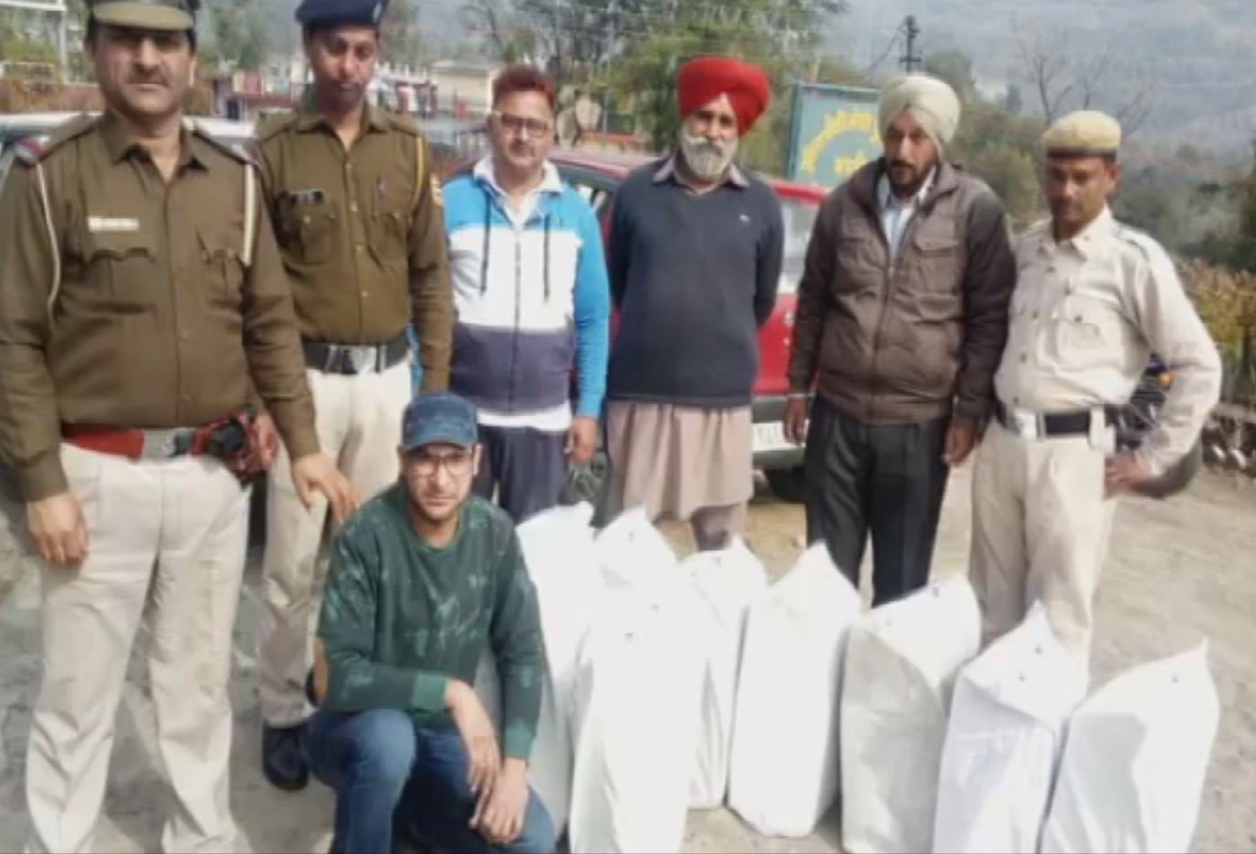 nalagarh police, himachal pradesh, etv bharat, himachal news, solan, हिमाचल प्रदेश, ईटीवी भारत, नालागढ़ पुलिस, सोलन