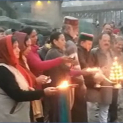 mandi aarti