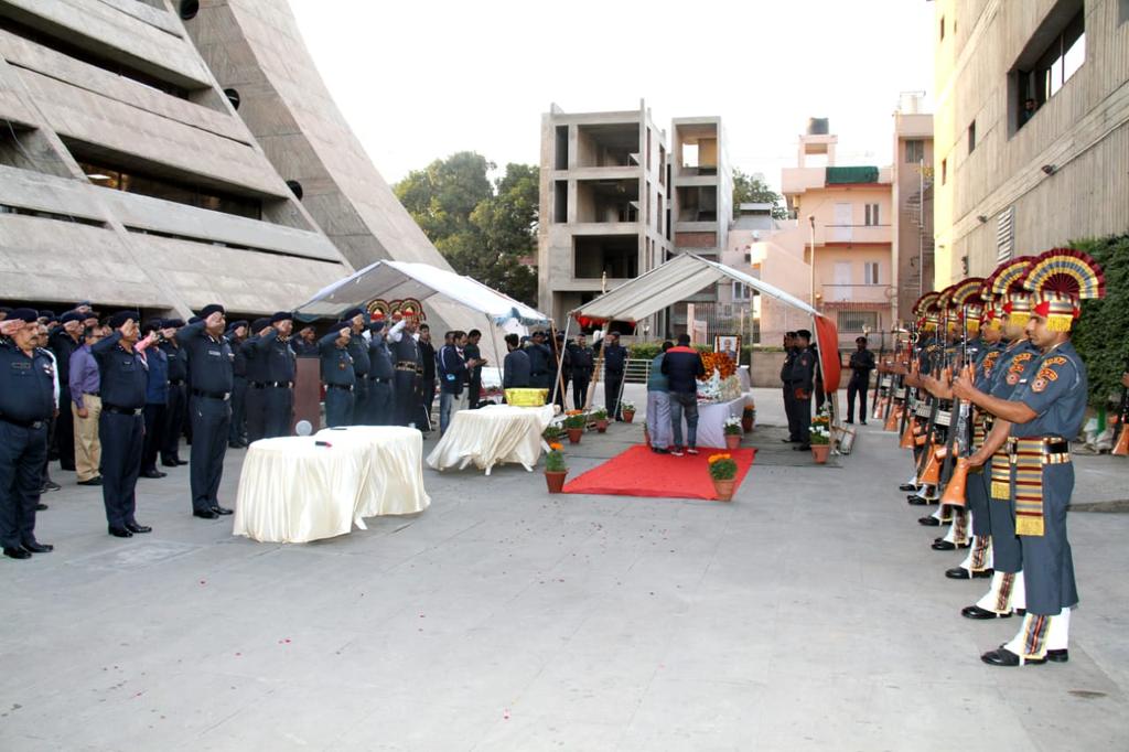 Tributes paid to NDRF constable Rajender Gautam