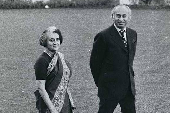 indira and bhutto (file)