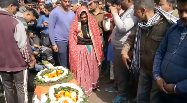 Martyr Tilak Raj wife in funeral