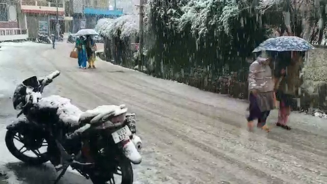 heavy snowfall in pithoragarh