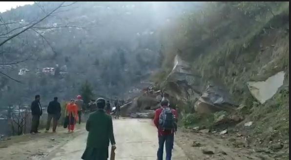 landslide in kullu lag valley