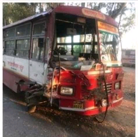 bus collides with a car in ambala_etvbharat