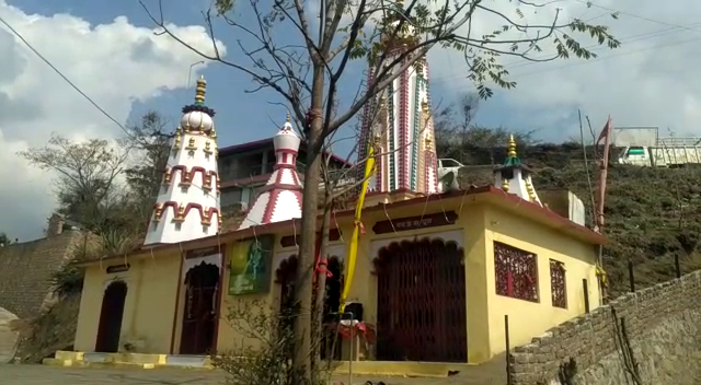 Subathu pilgrims on walking tour