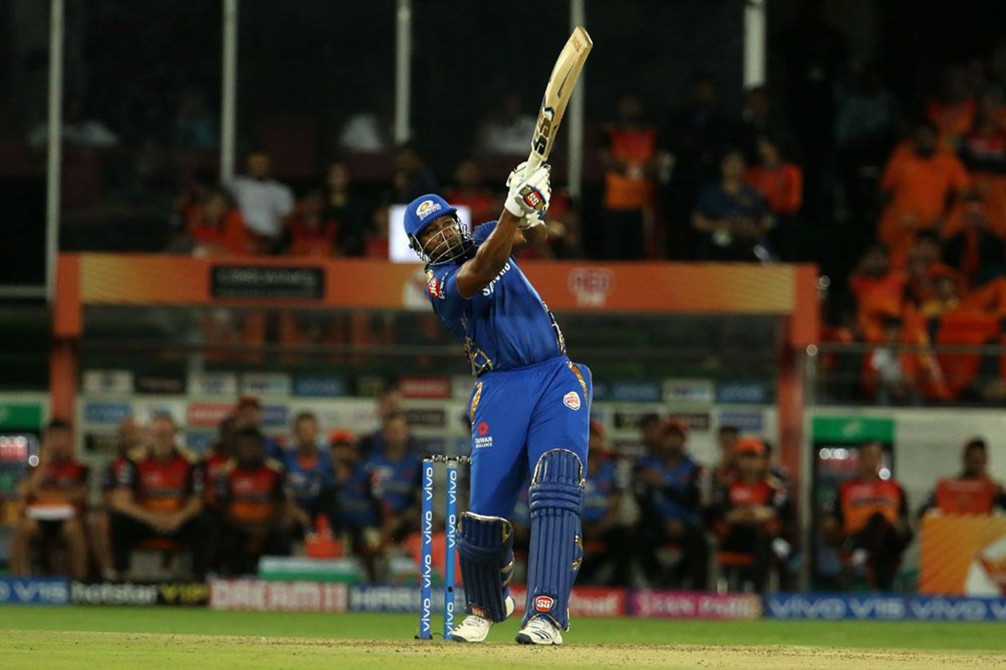 Pollard, Mumbai Indians,  dedicates, birthday,