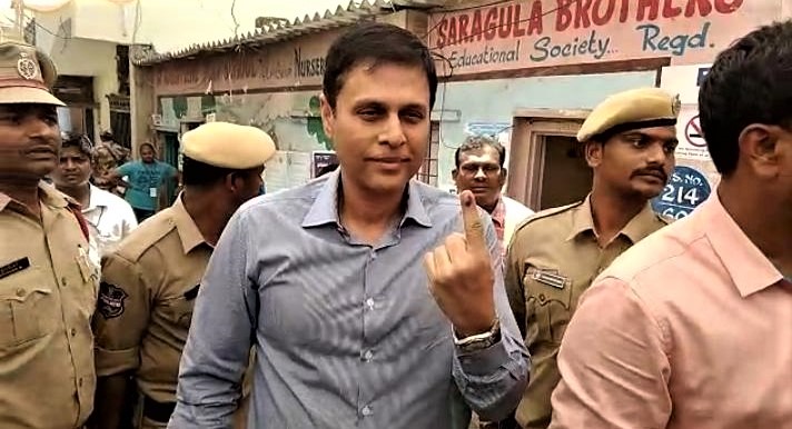 Telangana CEO Rajat Kumar casts vote