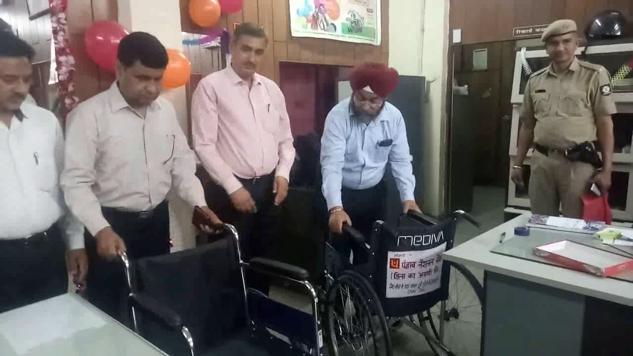 wheelchair donated in una hospital