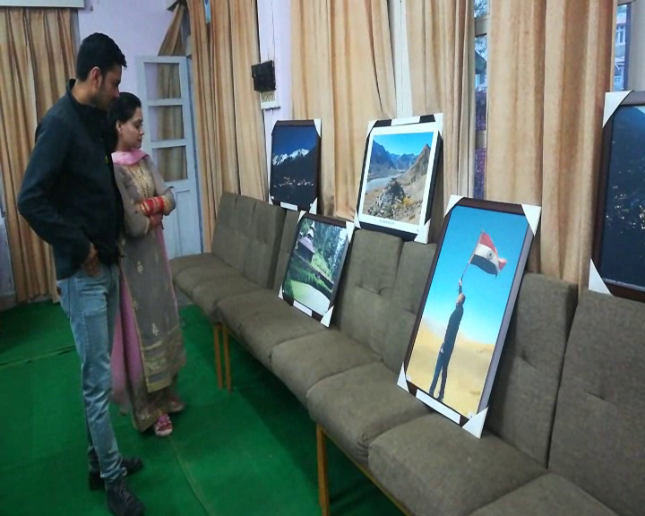 photo exhibition in town hall kullu