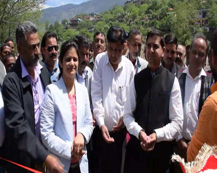 dc kullu inaugurates valley bridge