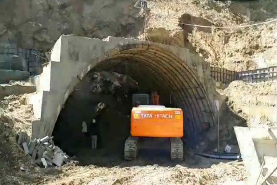 tunnel work started in tehri chamba uttarakhand