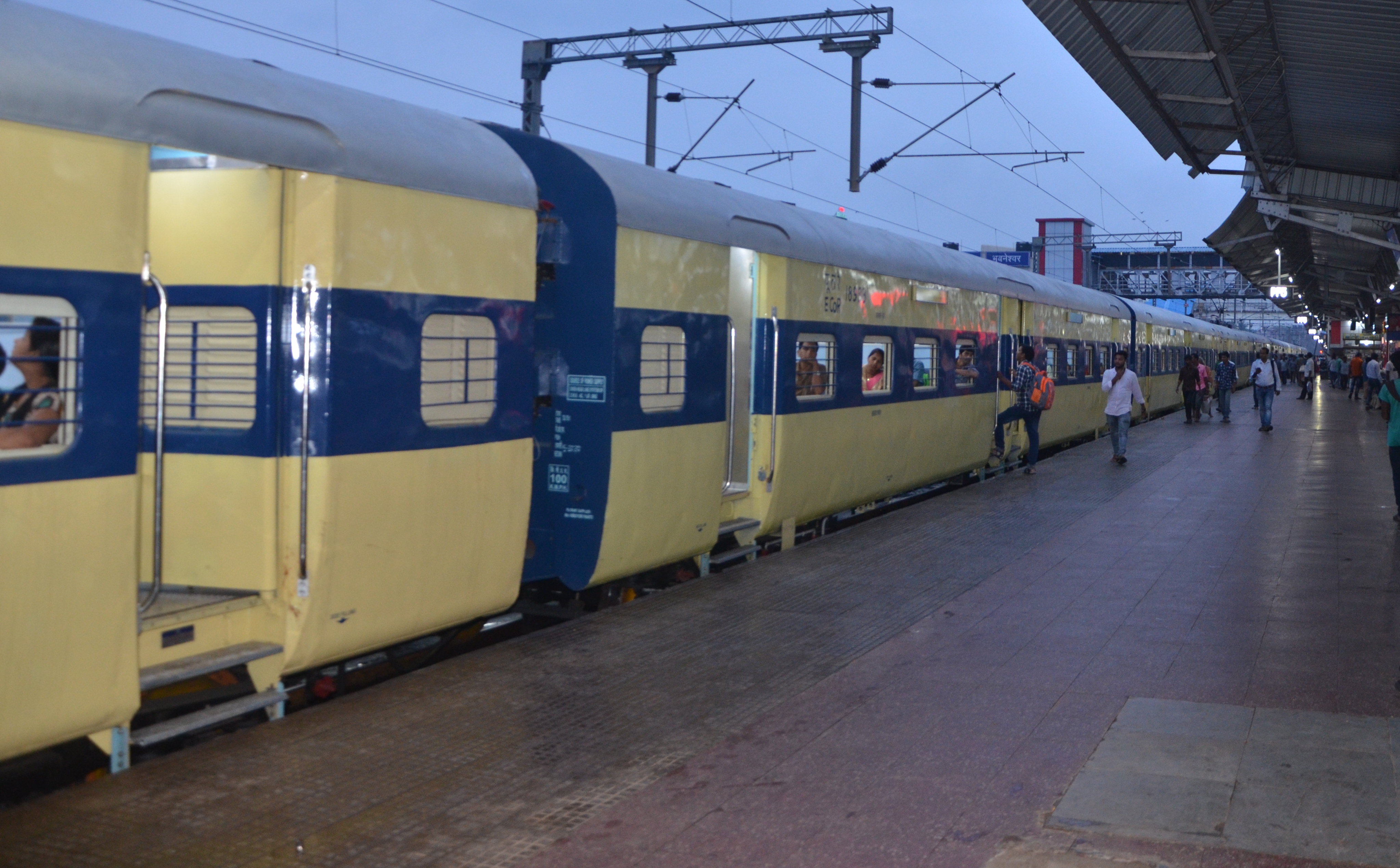 memu train, bhubaneswar, passenger,ଭୁବନେଶ୍ବର, ମେମୁ ଟ୍ରେନ, ପାସେଞ୍ଜର ଟ୍ରେନ