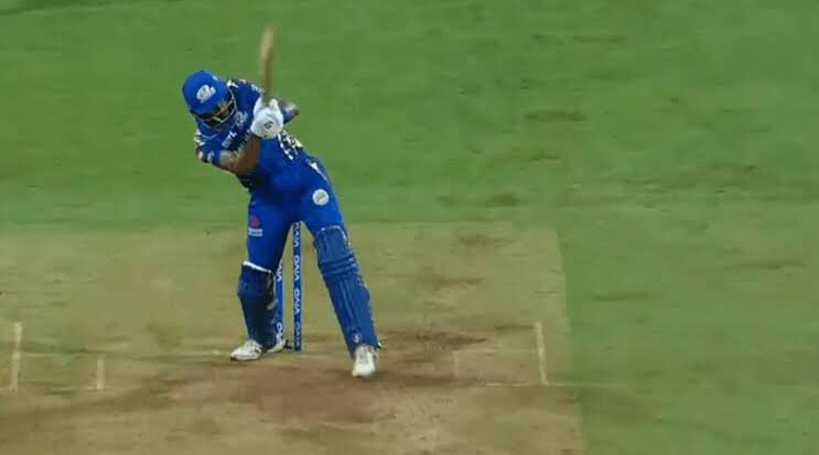 Dhoni Likes Helicopter Shot played by Hardik Pandya