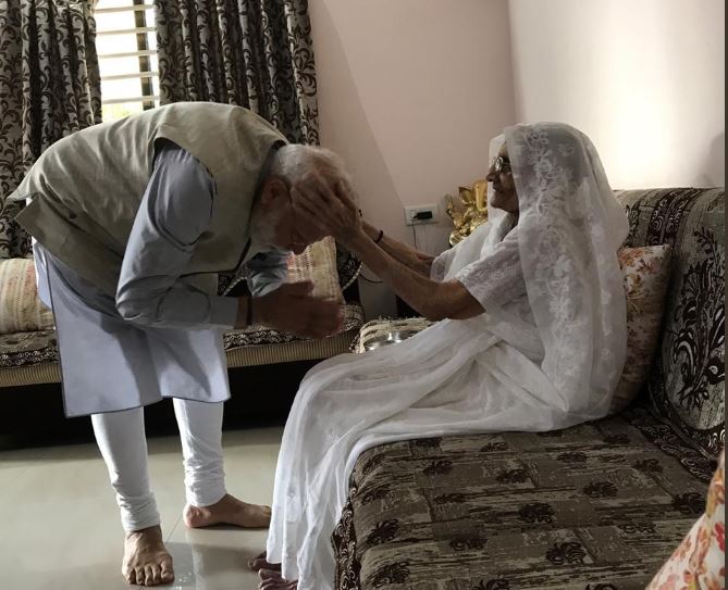 etvbharat modi amd hiraben modi