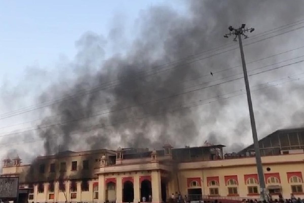 Fire at Gwalior railway station