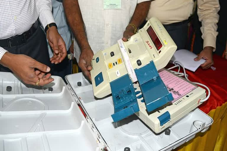 SC issues notice to EC over EVM tampering row