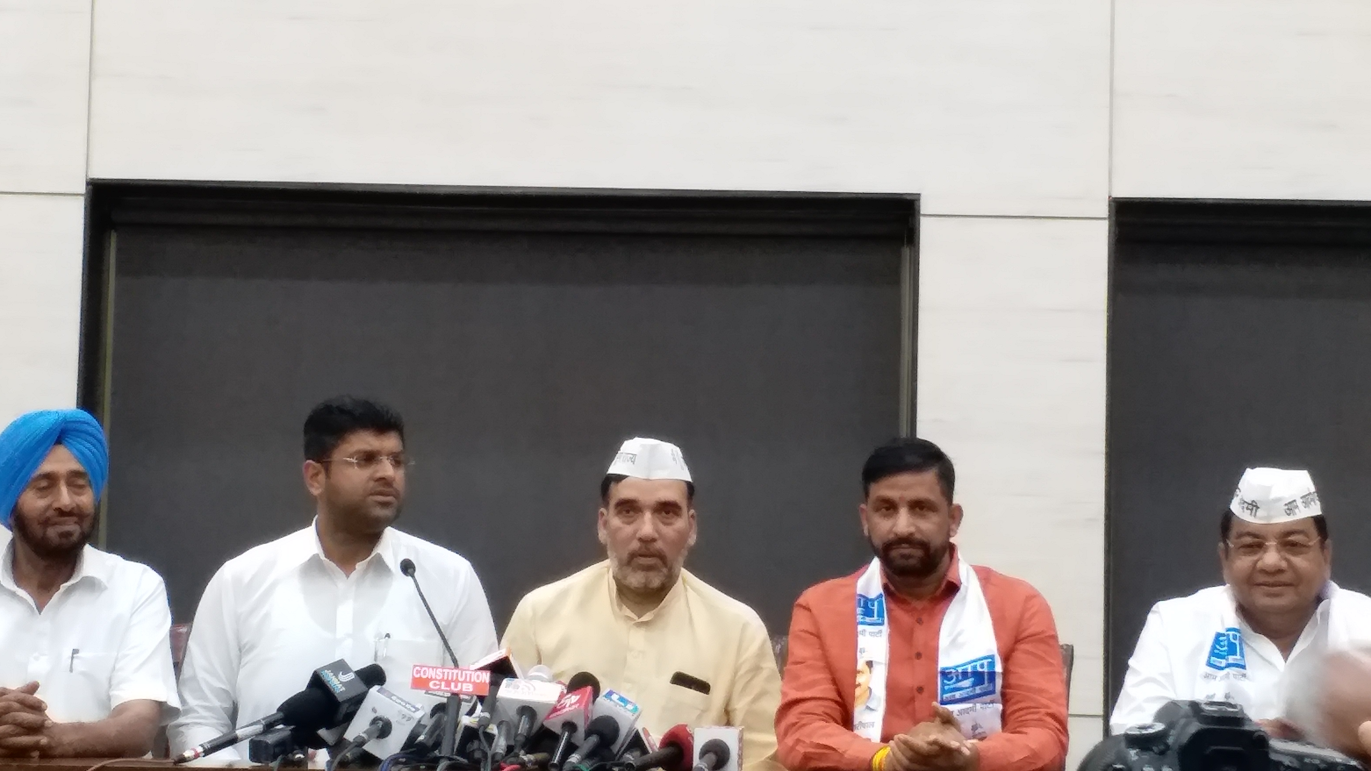 Gopal rai-Dushyant chautala during press conferecne