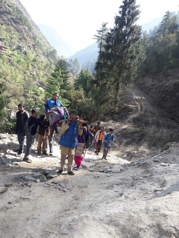 kullu, peples having problems due to lack of roads in kullu, current news