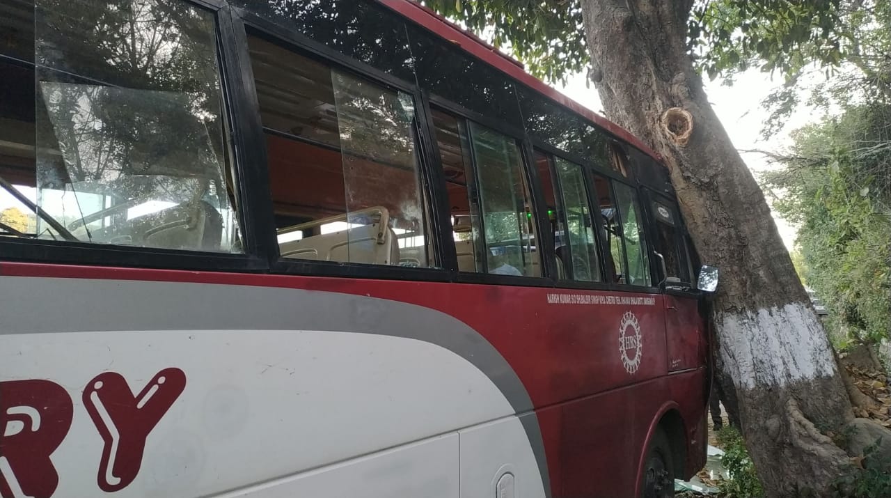 bus accident in dharamshala