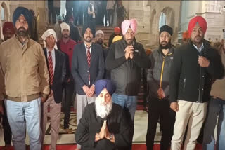 Punjab: SAD President Sukhbir Singh Badal, wife offer prayers at Golden Temple as New Year begins (Photo: ETV Bharat)