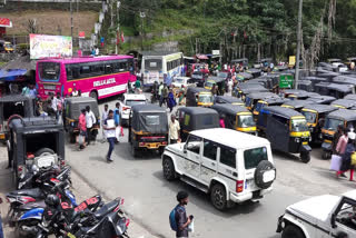 heavy rush in Munnar  Munnar Tourism  മൂന്നാർ ടൂറിസം  മൂന്നാർ സഞ്ചാരികൾ