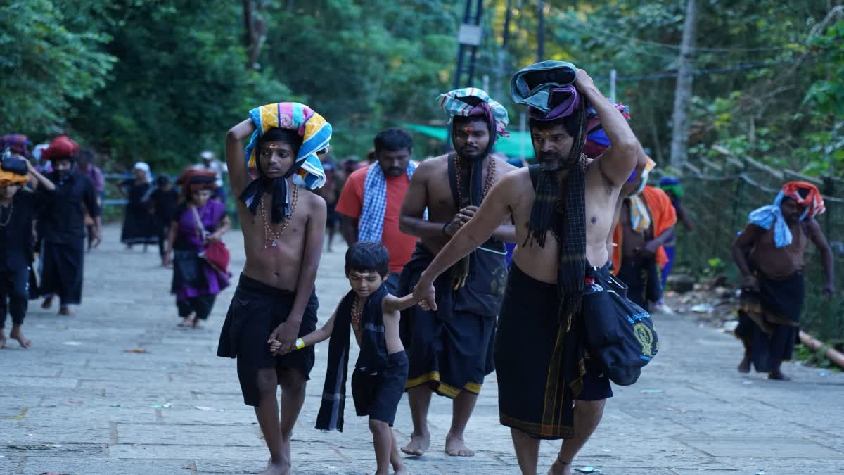 Sabarimala Ayyappa devotees