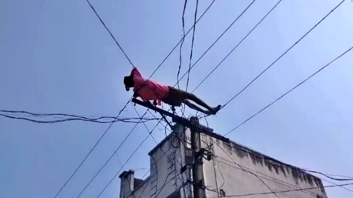 Drunk Man Sleeping On Electric Wires in Manyam District