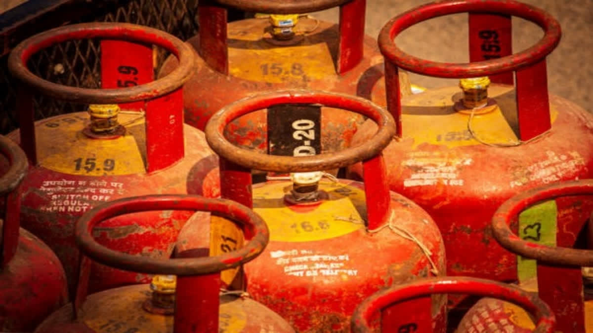 ATF Price Cut By 1.5 Pc, Commercial LPG Rates Down Rs 14.5 per Cylinder