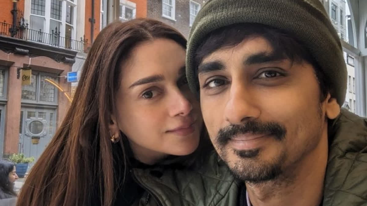 Aditi Rao Hydari Shares Siddharth's Fairytale Proposal At Her Grandmother's School - See Unseen Pic