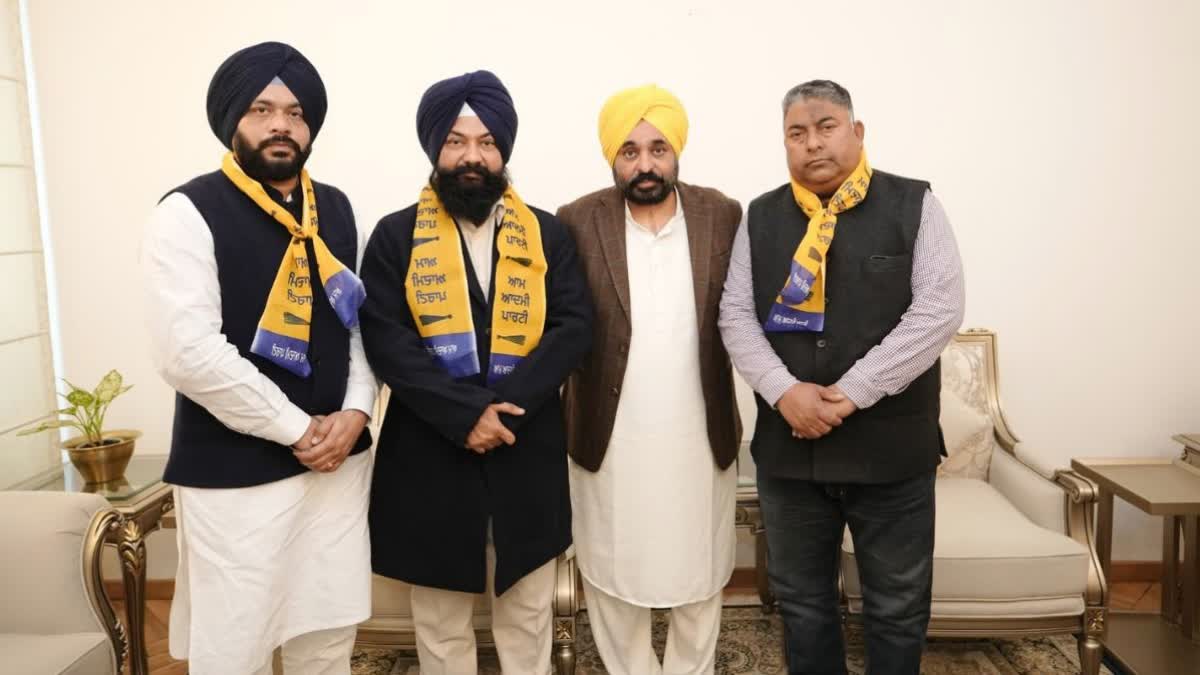 Former Punjab BSP president Jasvir Singh Garhi joined AAP along with his supporters