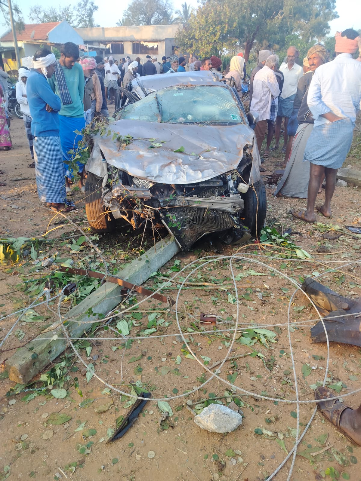 Returning From New Year Party, Two Youths Killed In Car Accident In Chamarajanagar