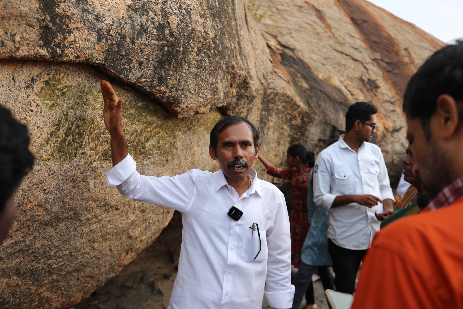 சிவகங்கை தொல்நடைக் குழு நிறுவனர் கா.காளிராசா