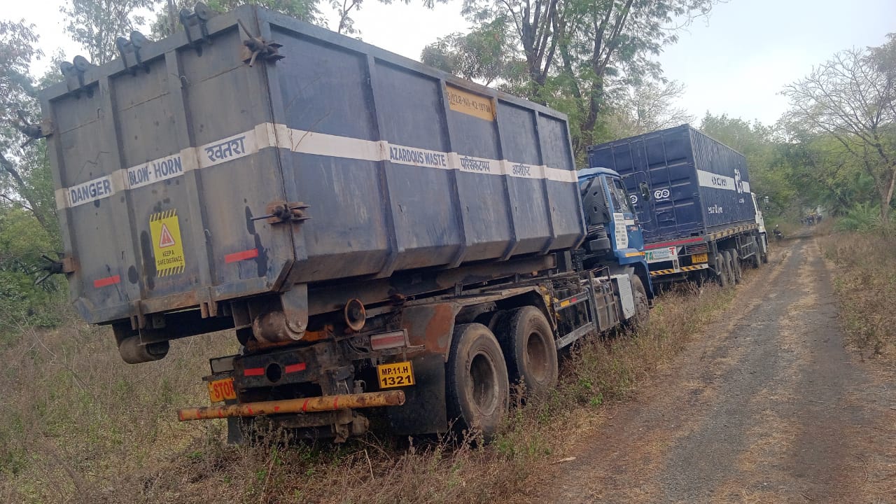 BHOPAL UNION CARBIDE TOXIC WASTE