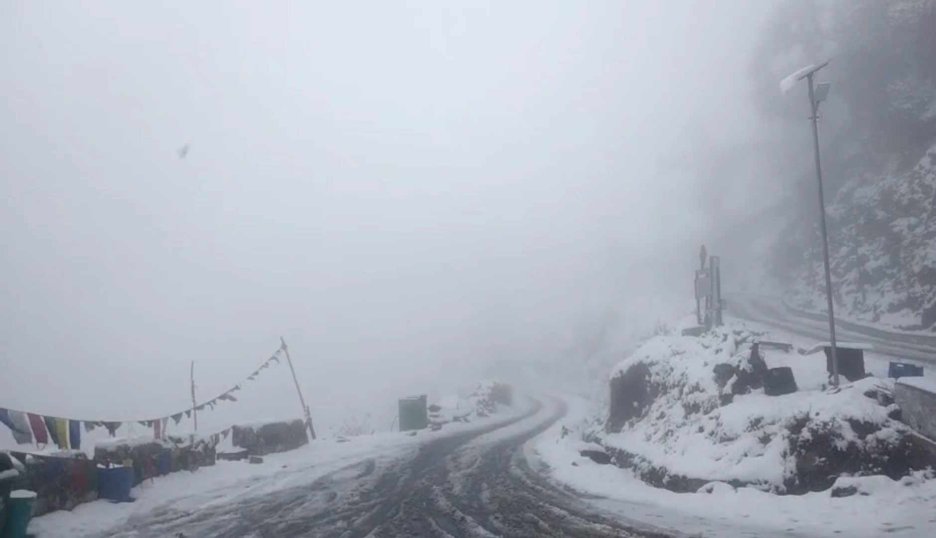 Snowfall in Bageshwar