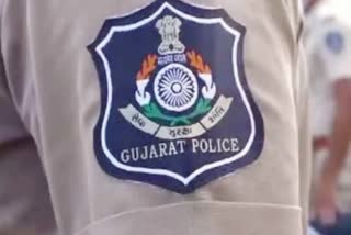 ગુજરાત પોલીસમાં બદલીનો ગંજીફો ચીપાયો