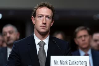 Mark Zuckerberg Apologises