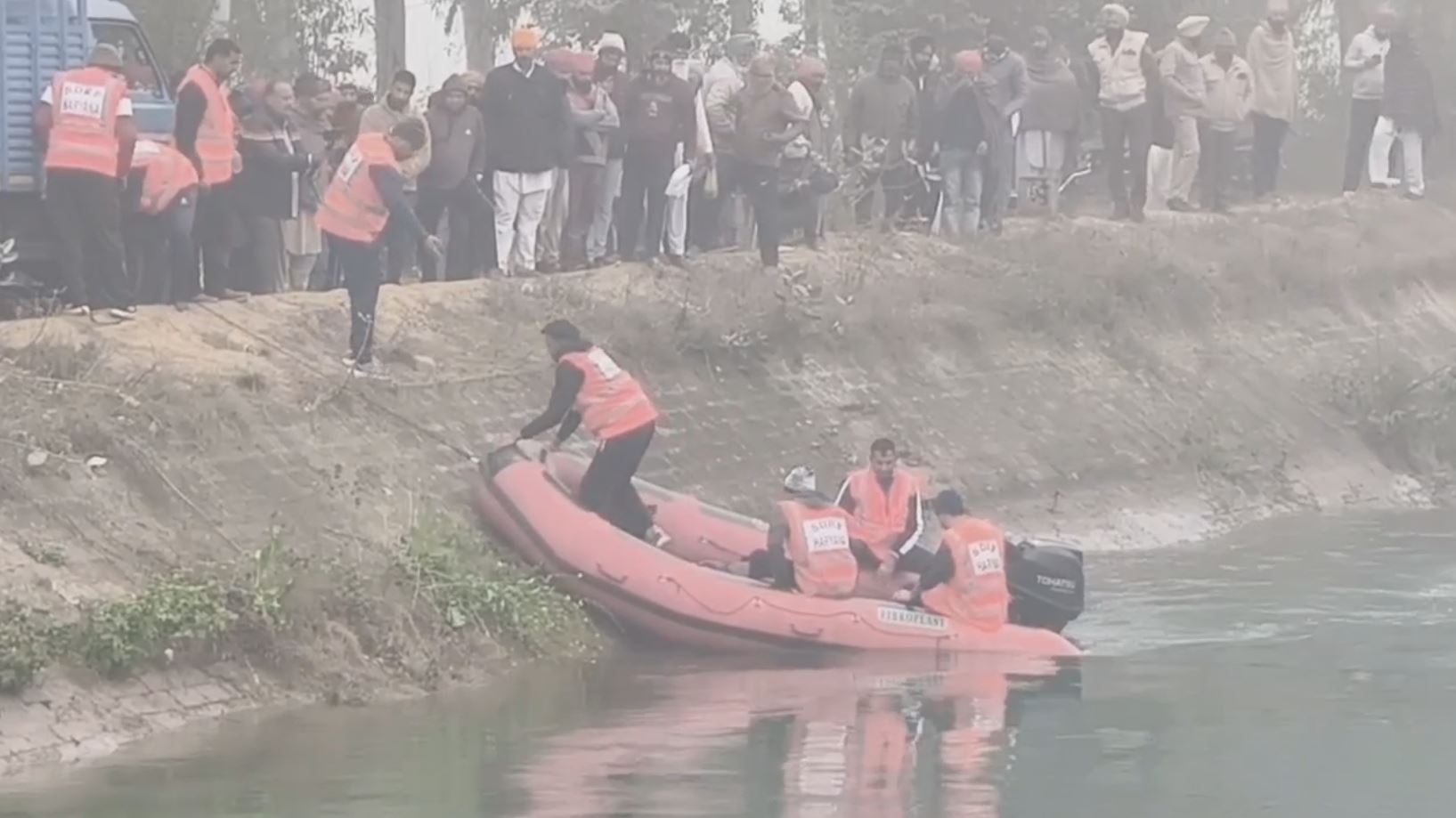 FATEHABAD CRUISER FELL INTO CANAL