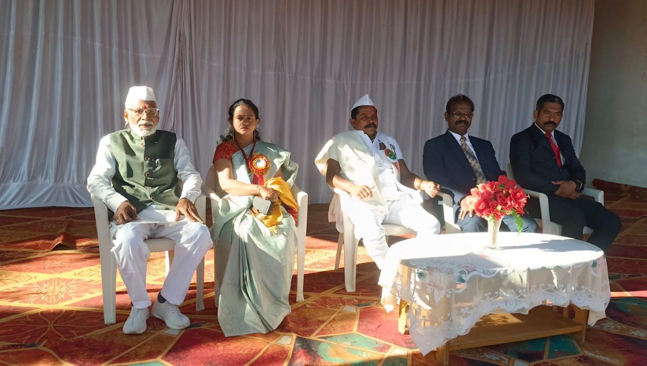 umaria congressman look like modi