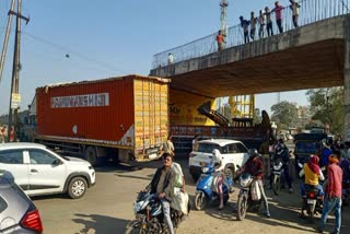 shahdol road accident