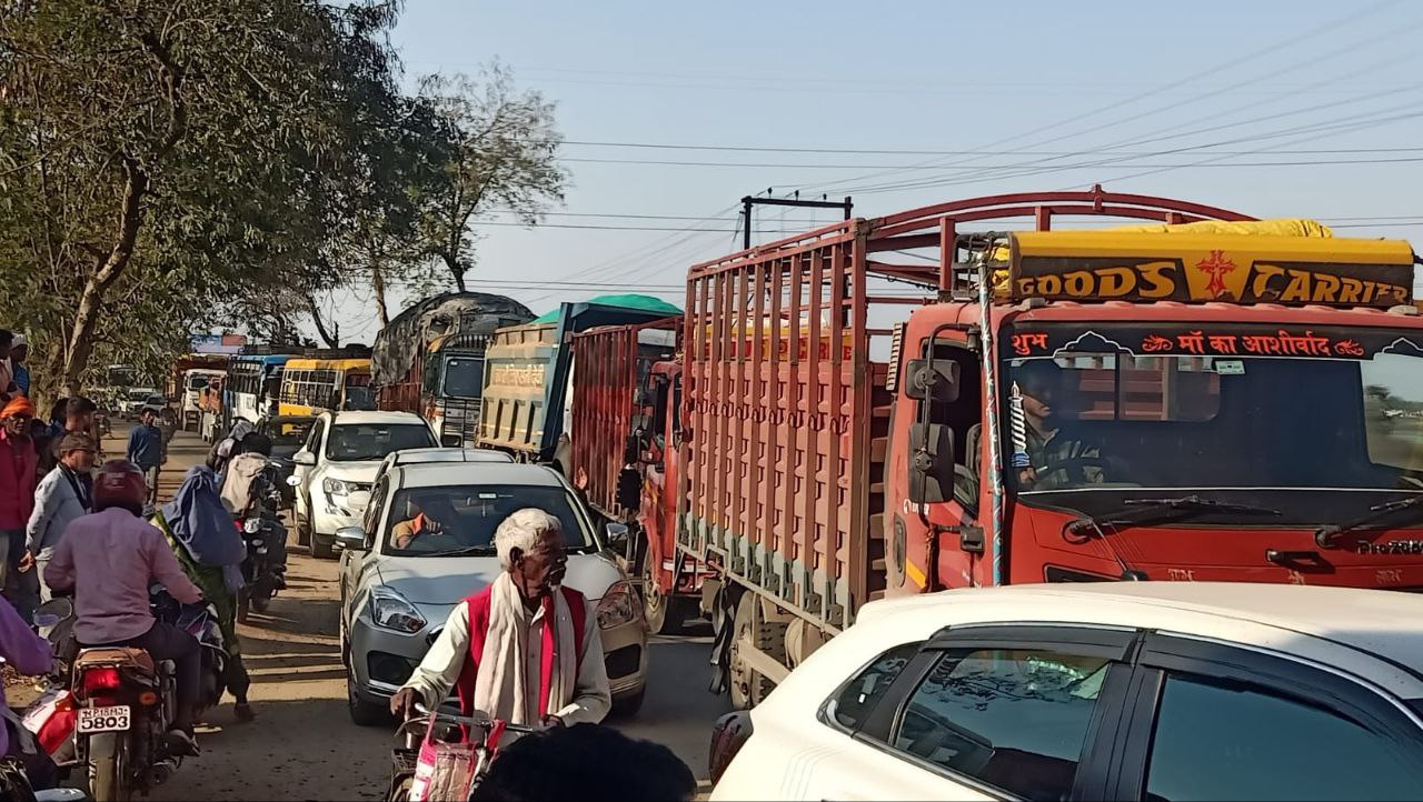 Shahdol Road Accident