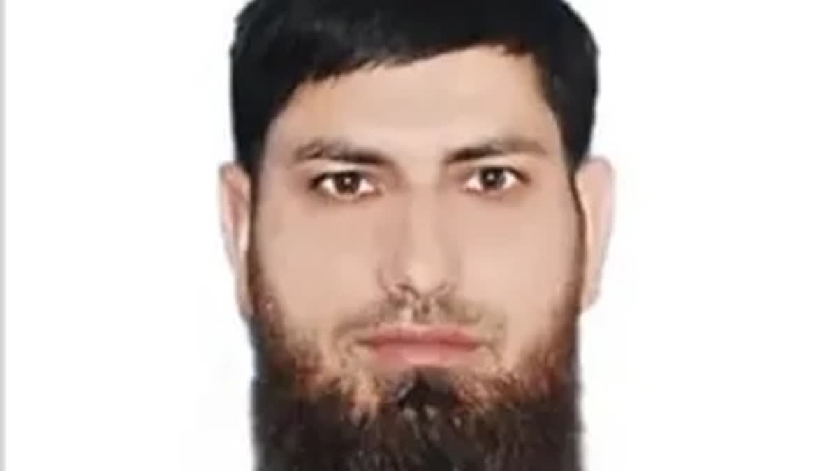 Kashmiri Man Azad Yousuf Kumar Caught in Russia-Ukraine Conflict