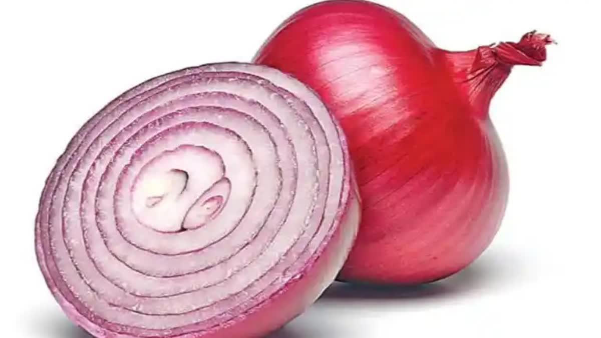 Side effects of eating onions excessive consumption check full details here in Kannada