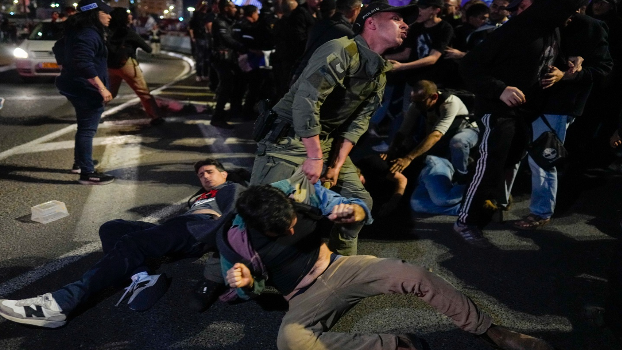 Israelis hold largest anti-government protest since start of war in Gaza