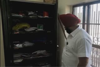 thieves stole shri guru hargobind public school in amritsar
