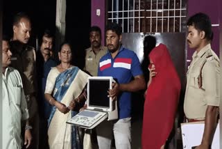 A Husband And Wife Were Arrested In Tirupattur