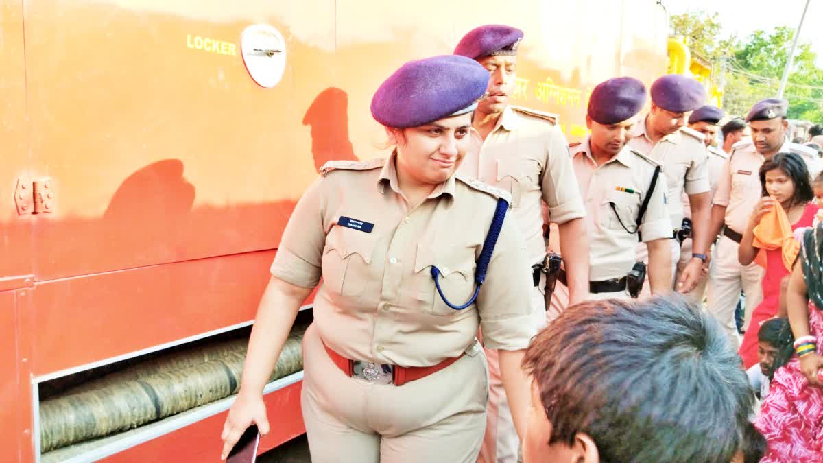 IPS Kamya Mishra