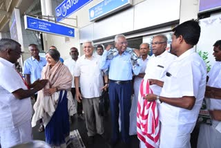 மார்க்சிஸ்ட் கம்யூனிஸ்ட் கட்சியின் அகில இந்திய மாநாட்டில் கலந்து கொள்ள வந்த தலைவர்கள்