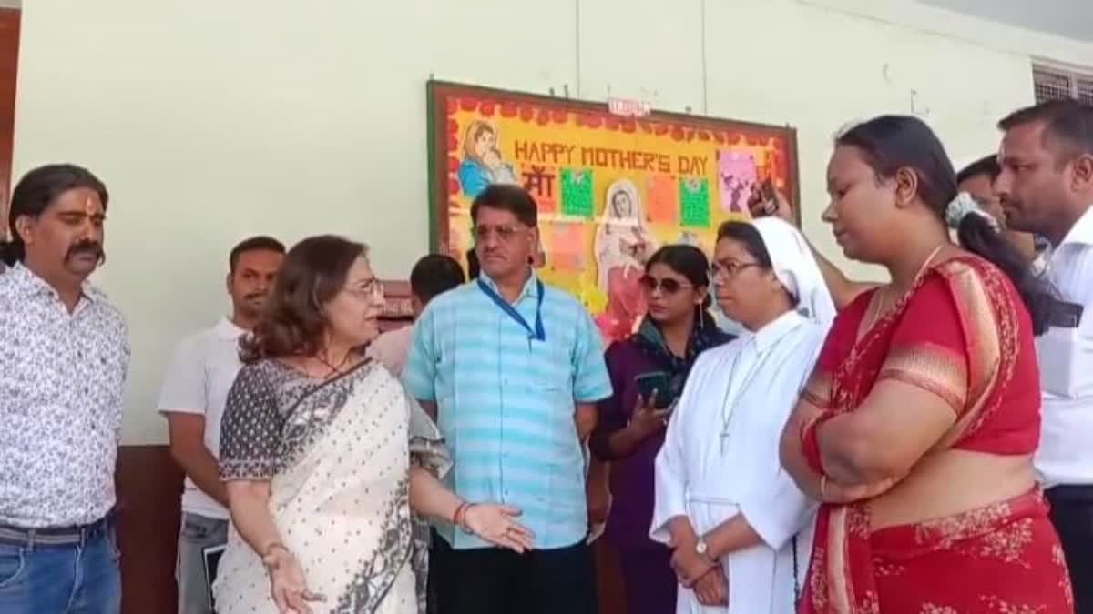 Geeta Khanna Inspect Private school in Vikasnagar